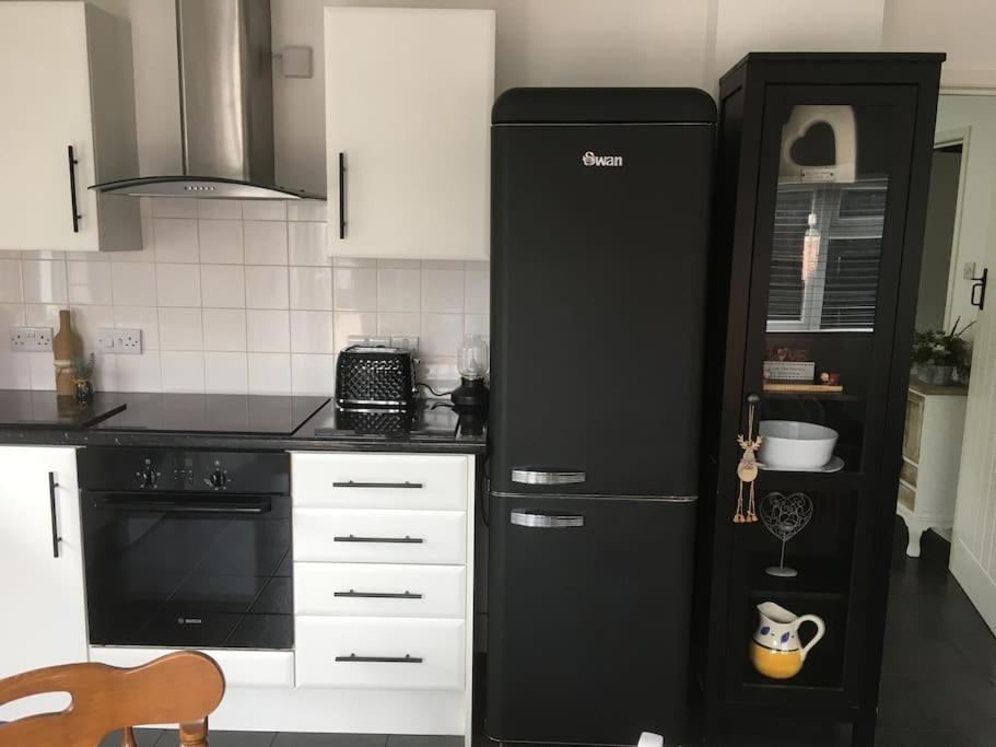 Herb Garden Bungalow Villa Nazeing Екстериор снимка