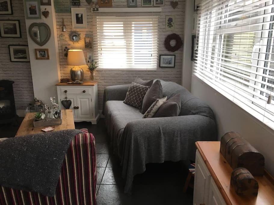 Herb Garden Bungalow Villa Nazeing Екстериор снимка