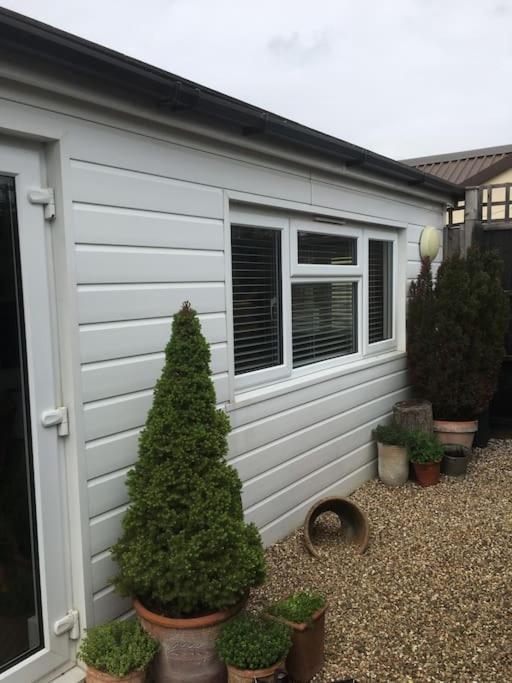Herb Garden Bungalow Villa Nazeing Екстериор снимка