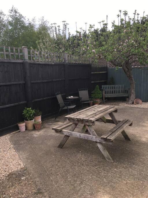 Herb Garden Bungalow Villa Nazeing Екстериор снимка