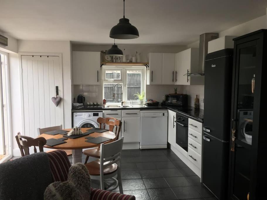 Herb Garden Bungalow Villa Nazeing Екстериор снимка