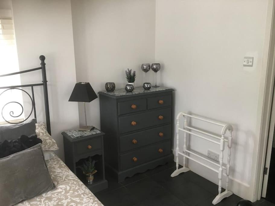 Herb Garden Bungalow Villa Nazeing Екстериор снимка